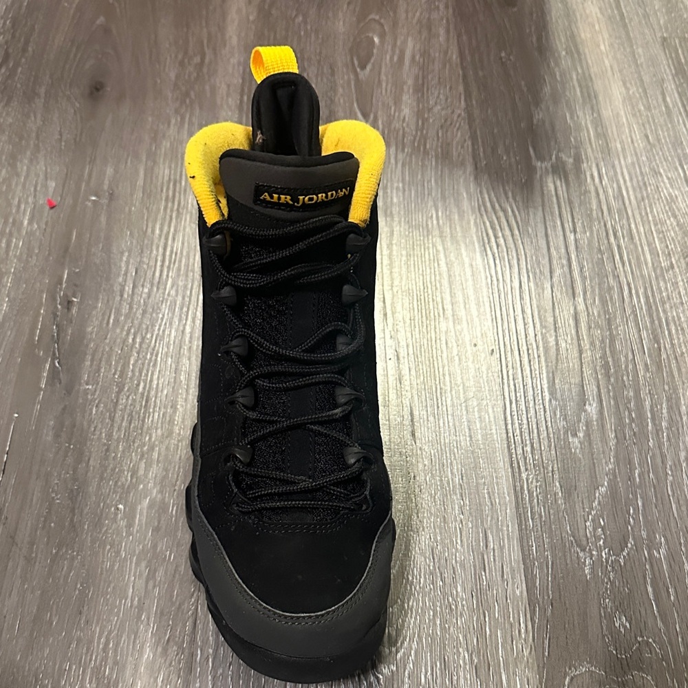 Jordan 9 Retro Park Charcoal University Gold Sneakers